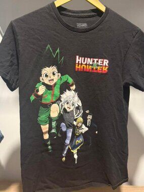 Men's Black and Grey T-shirt